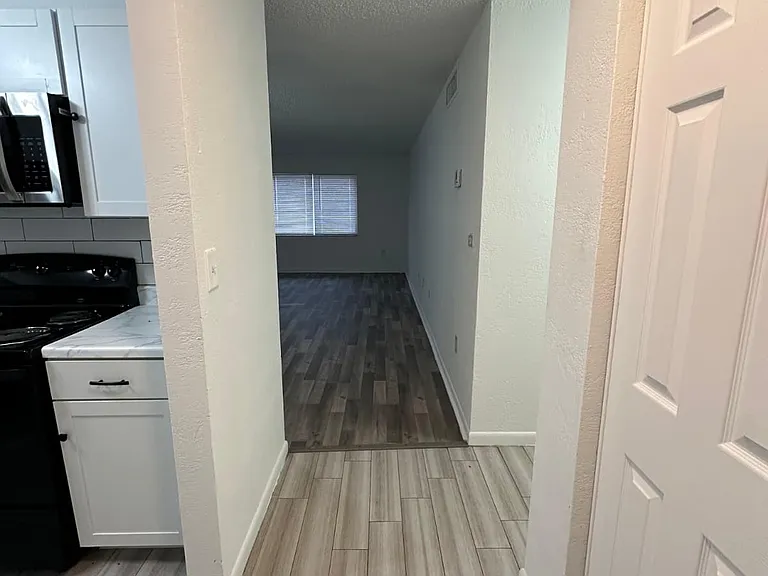 505 NW 177th St #222-1 — Photo 2