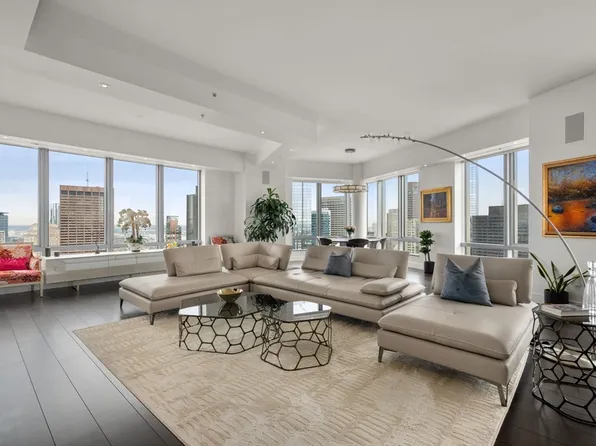 1 Avery St Unit Ph2b, Boston, MA 02111