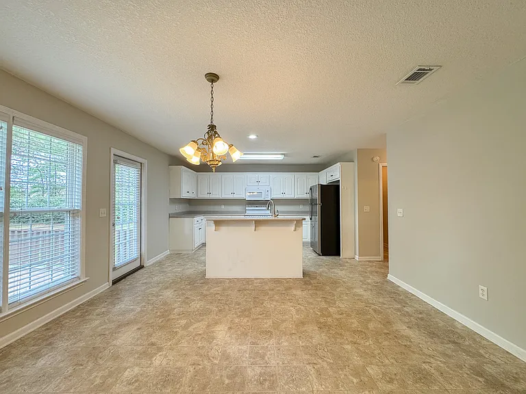 1159 Bartlett Dr — Photo 11