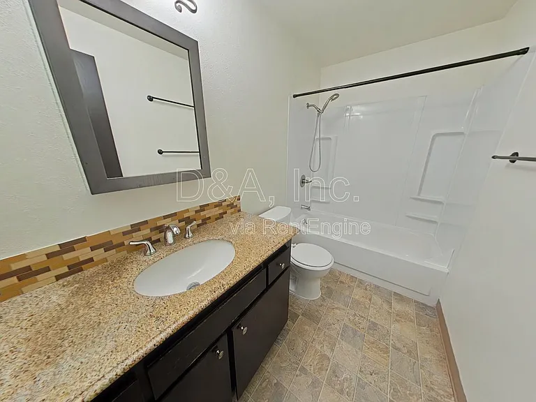 1969 NW Grant Ave #3 — Photo 8