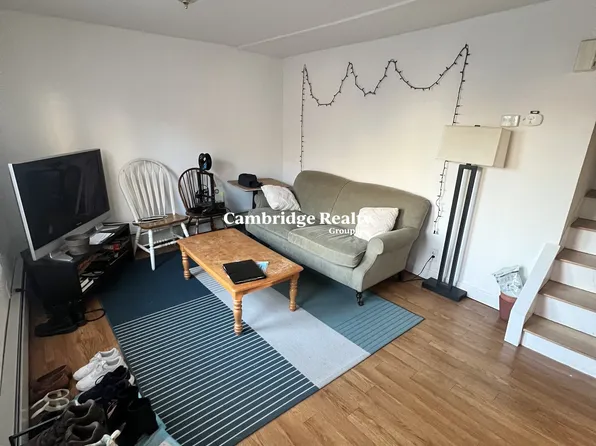 12 Village St, Somerville, MA 02143