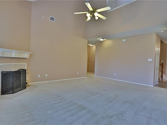 4th image of 7104 Bunk House Dr