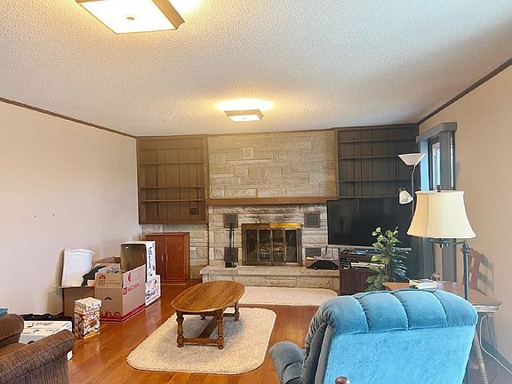 5th image of 29011 Lake Way