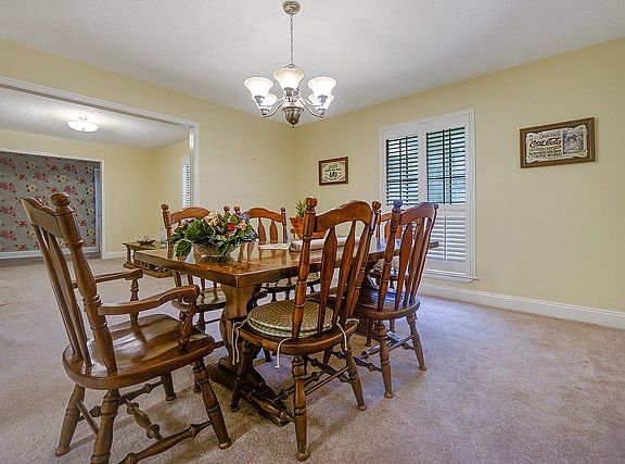 5th image of 119 Evangeline Dr