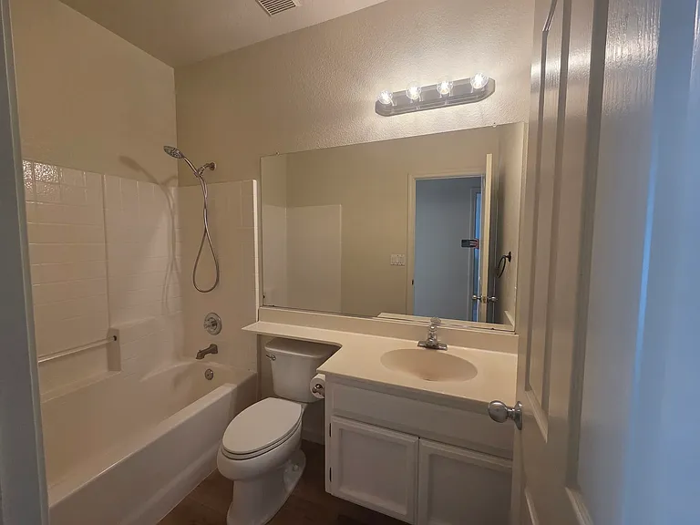 1646 Mallard St — Photo 15