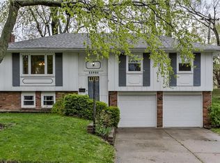 11921 W 93rd St, Lenexa, KS 66215