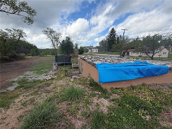 2nd image of 269 Thompson Rd