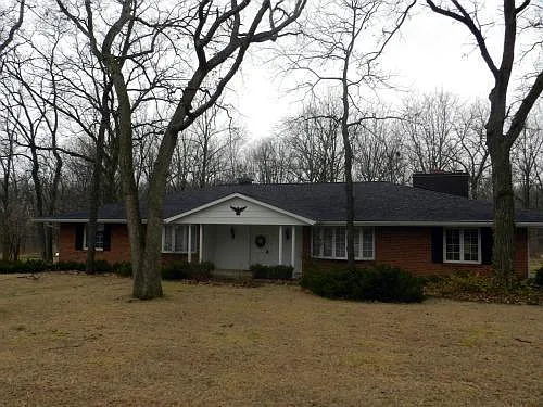 300 Maurice Dr photo 1