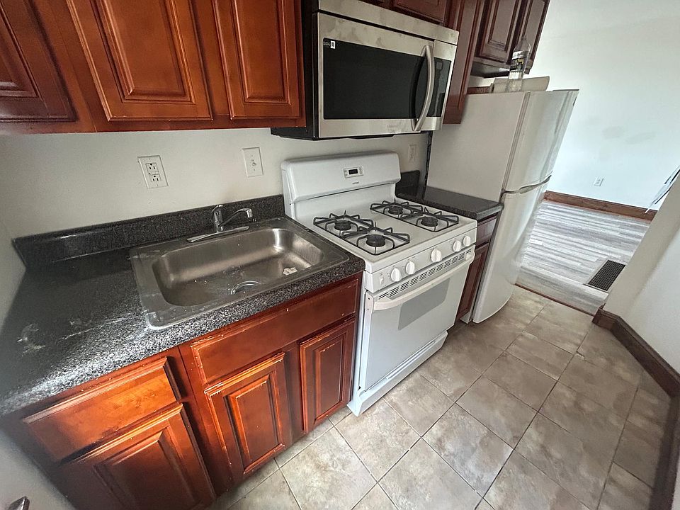 1st image of 5098 Walnut St #A403
