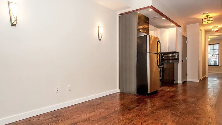 Rented by Nooklyn NYC LLC | media 25