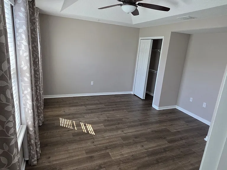 1062 Clifton Springs Ln — Photo 28