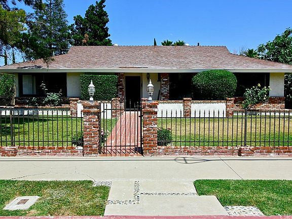2nd image of 8008 Woodlake Ave