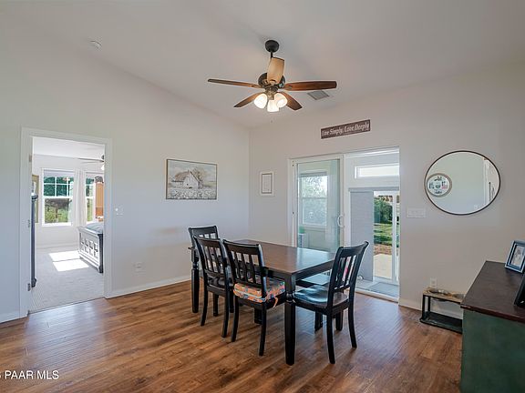 4th image of 725 S Road 1 W