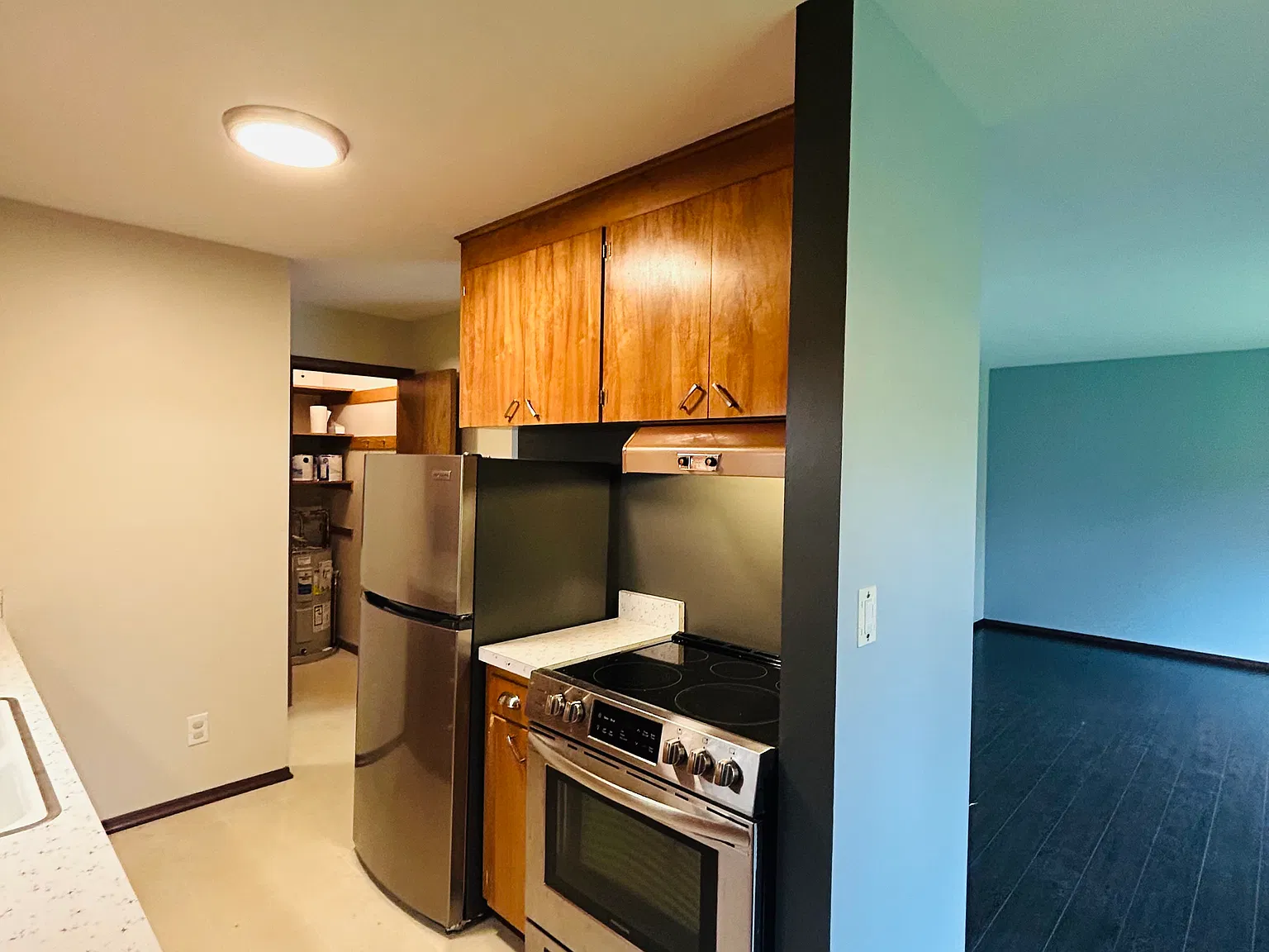 1 bed, 650 sqft, $1,550 — Photo 3