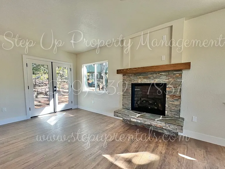 20400 N Sunshine Rd — Photo 6