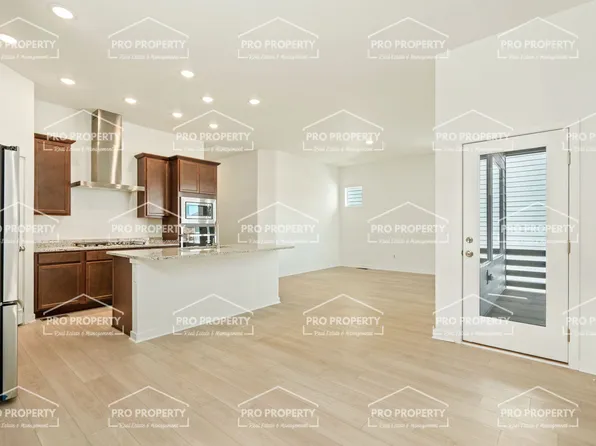 6384 Elk Pass Ln, Loveland, CO 80538