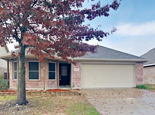 1605 Hillside Dr, Waxahachie, TX 75165