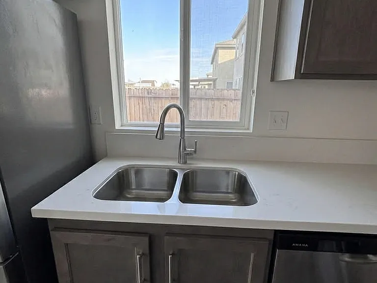 3421 Andrew Ave — Photo 9