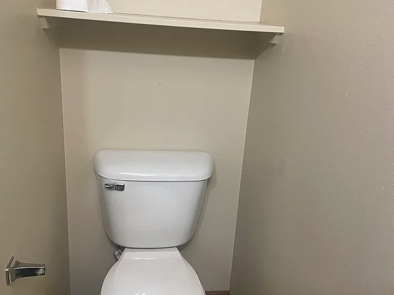 604 N Pine St #1 — Photo 5