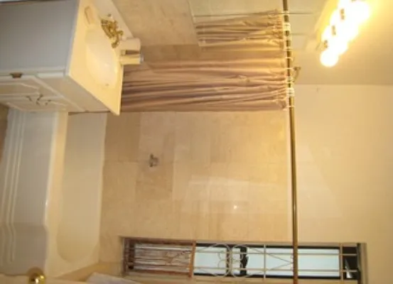 Rented by Metropolitan Equities | media 21