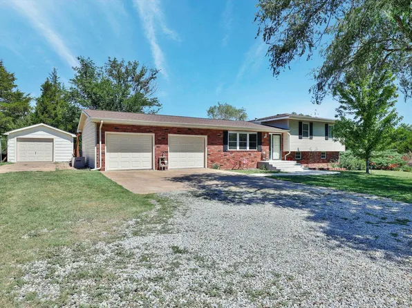 1905 N Rose Hill Rd, Rose Hill, KS 67133