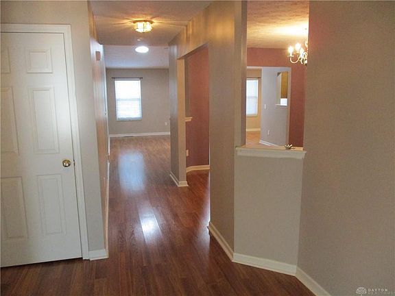2nd image of 93 N Glen Oak Dr