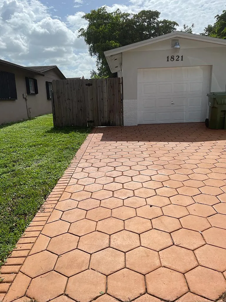 1 bed, 400 sqft, $1,550 — Photo 1