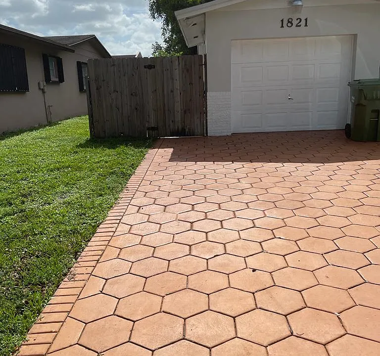 1821 NW 90th Ave
