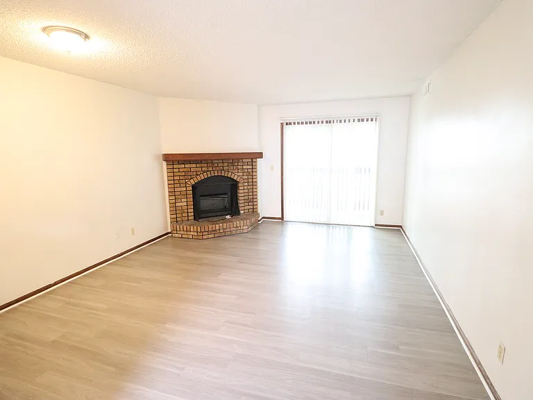 812 City Park Ave #204 — Photo 2