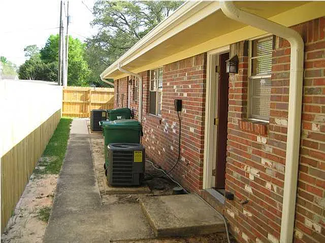 545 Hickory Ave #B — Photo 13