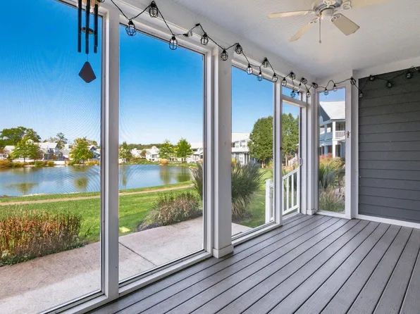 14849 Harbor Point Dr E, Thornville, OH 43076