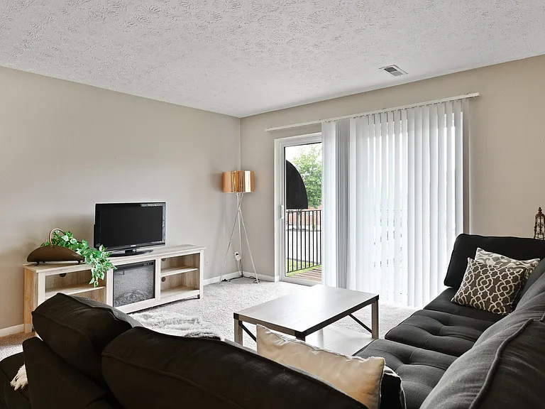 Heritage Hill Estates Apartments — Photo 8