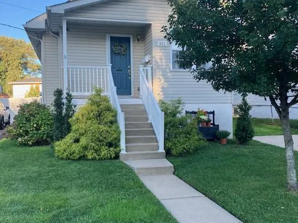 882 Crescent Ave, Runnemede, NJ 08078