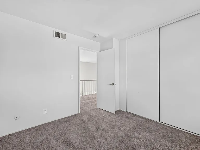 611 Rock Oak Rd — Photo 34