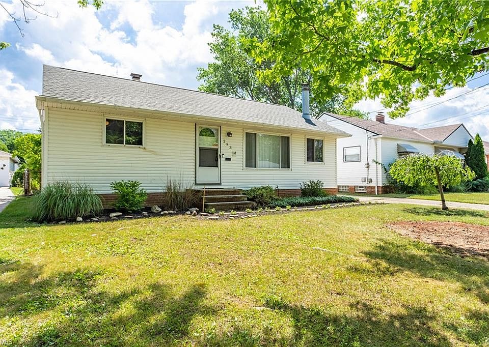 1st image of 293 Gayle Dr