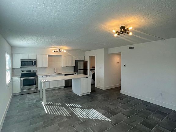 4th image of 106 Columbia Dr APT A7