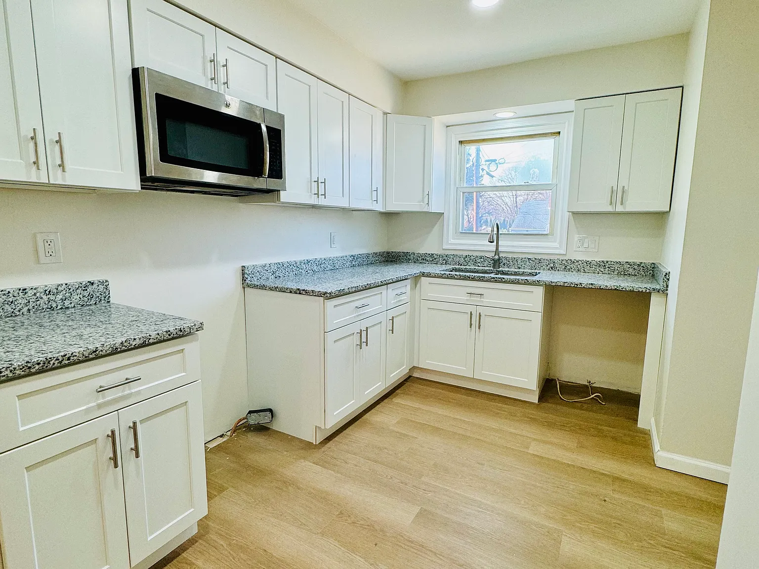 3 bed, 1700 sqft, $1,695 — Photo 4
