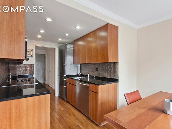 3rd image of 420 E 72nd St APT 18C