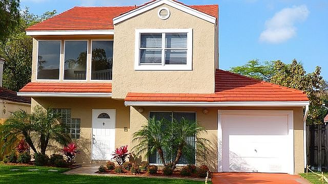 1st image of 20009 NE Six Court Cir
