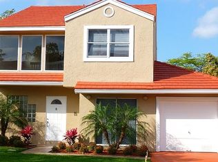 20009 NE Six Court Cir, Miami, FL 33179