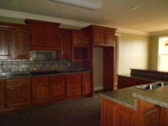 5th image of 617 Koser Dr