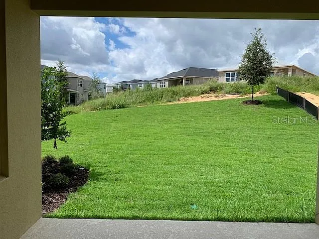 2919 Crest Wave Dr — Photo 24