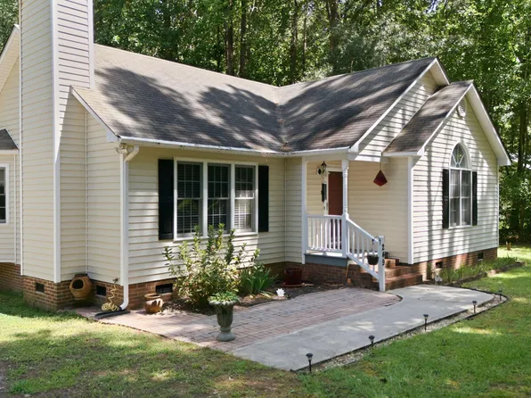 249 Wyndfall Ln, Clayton, NC 27527