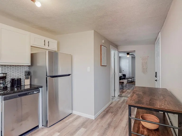 2124 Eton Ave SE #2 — Photo 7