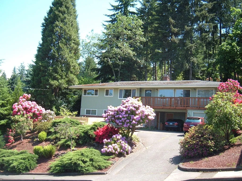 2030 W 28th Ave photo 1