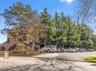 9300 Glenacres Dr #204, Richmond, BC