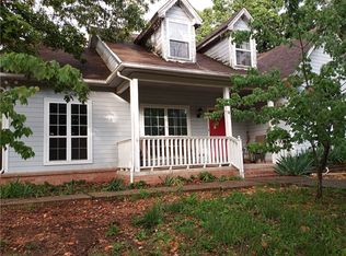 4 Salisbury Dr, Bella Vista, AR 72714