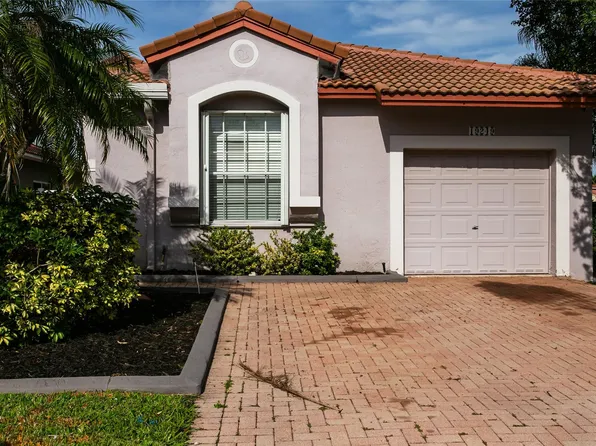 19249 NW 14th Street, Pembroke Pines, FL 33029