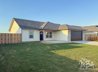 4113 Gib Dr, Garden City, KS 67846