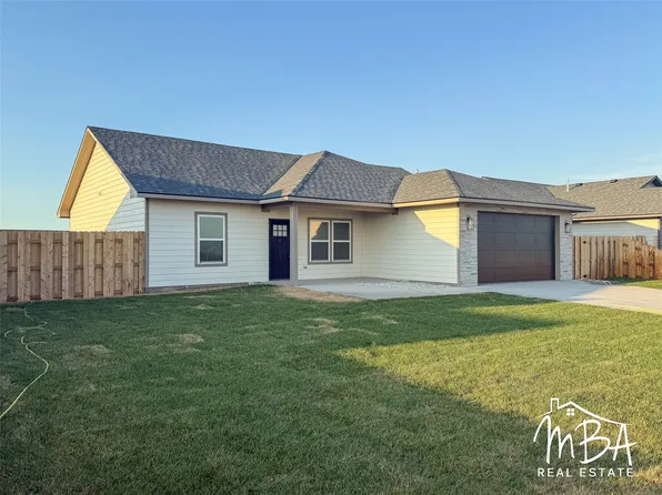 4113 Gib Dr, Garden City, KS 67846